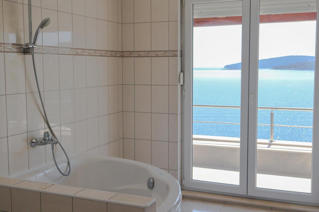 Apartman Klara Lumbarda Eksteriør bilde